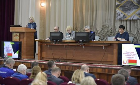 Адвокаты приняли участие во встрече с коллективом ОАО «ГродноАзот».