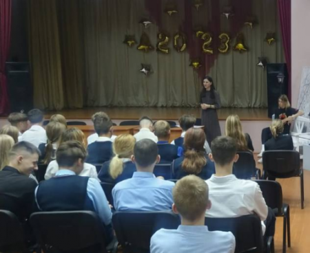 Урок правовых знаний в школах Новогрудка провели адвокаты, нотариусы и специалисты отдела загса
