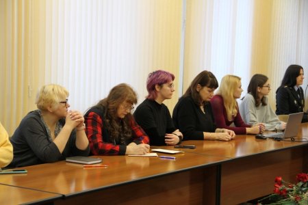 Встреча с трудовым коллективом областной библиотеки имени Е.Ф.Карского Встреча с трудовым коллективом областной библиотеки имени Е.Ф.Карского