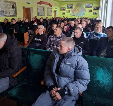 Член совета молодых адвокатов встретился с призывниками Член совета молодых адвокатов встретился с призывниками